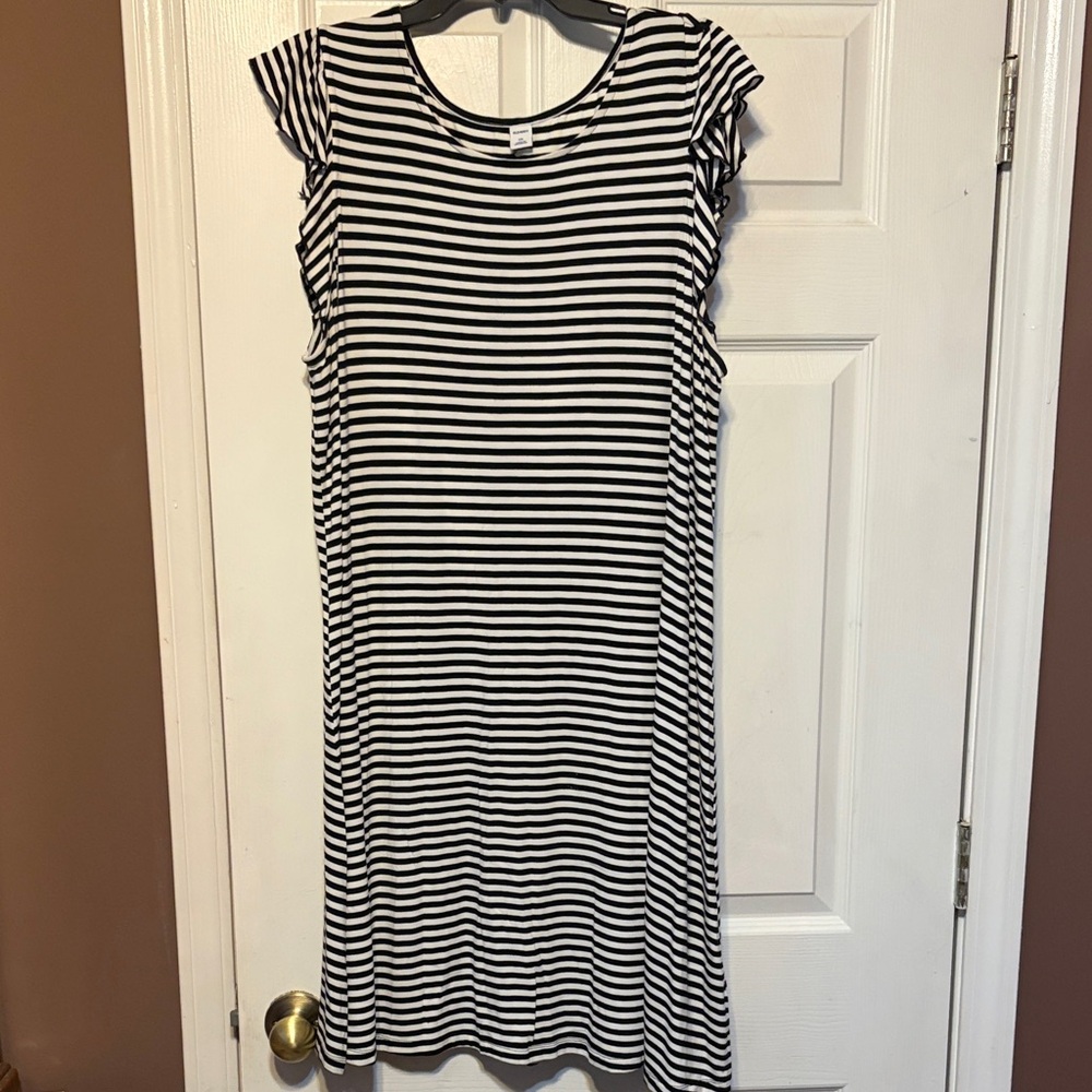 Old Navy Black and White Striped Midi Dress
